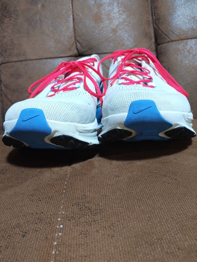 Nike　ボメロ18　29.0cm