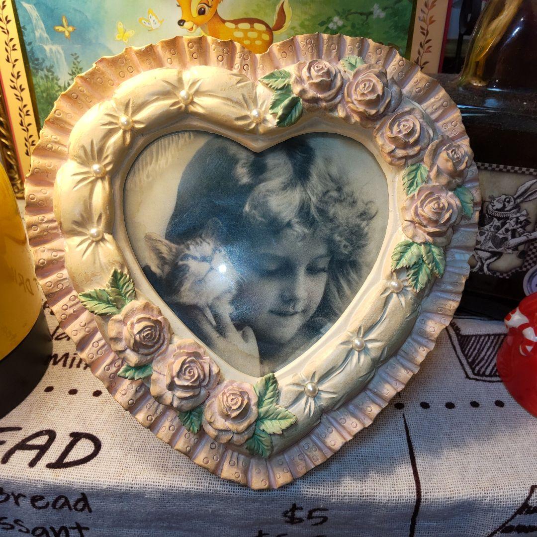 アンティーク風 ハート型フォトフレーム - メルカリ