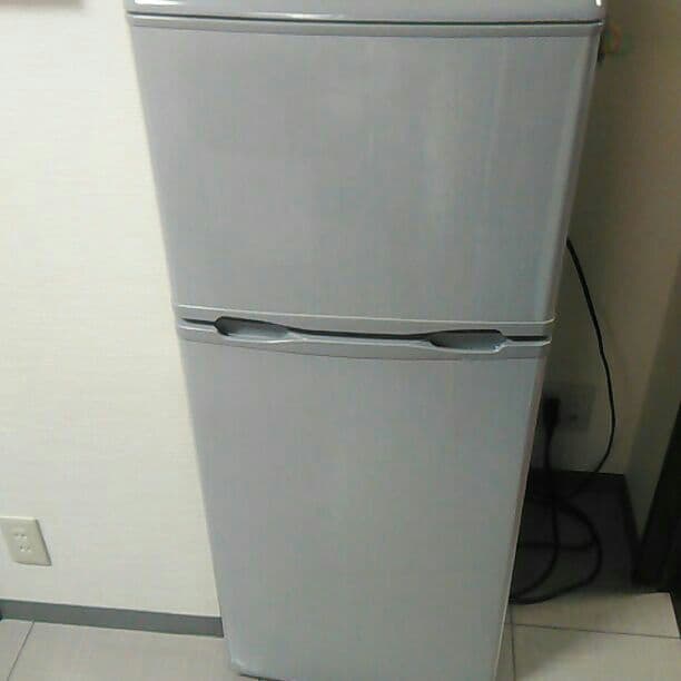 冷蔵庫２枚ドア128L 2ドア容量87Lで16,800円のコンパクトな冷蔵庫 - 家電 Watch