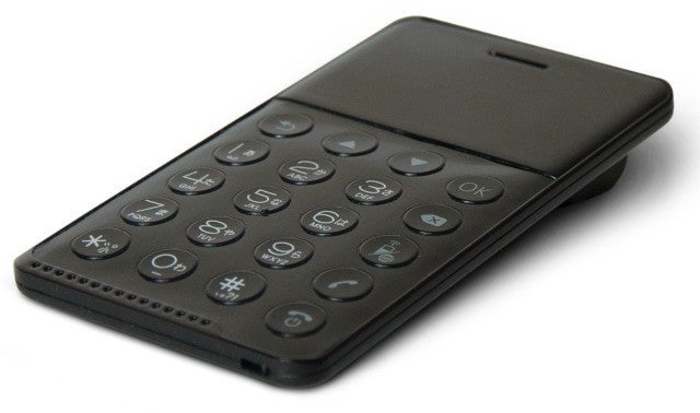 とにかく小さい！テザリング機能搭載のSIMフリー携帯電話NichePhone-S