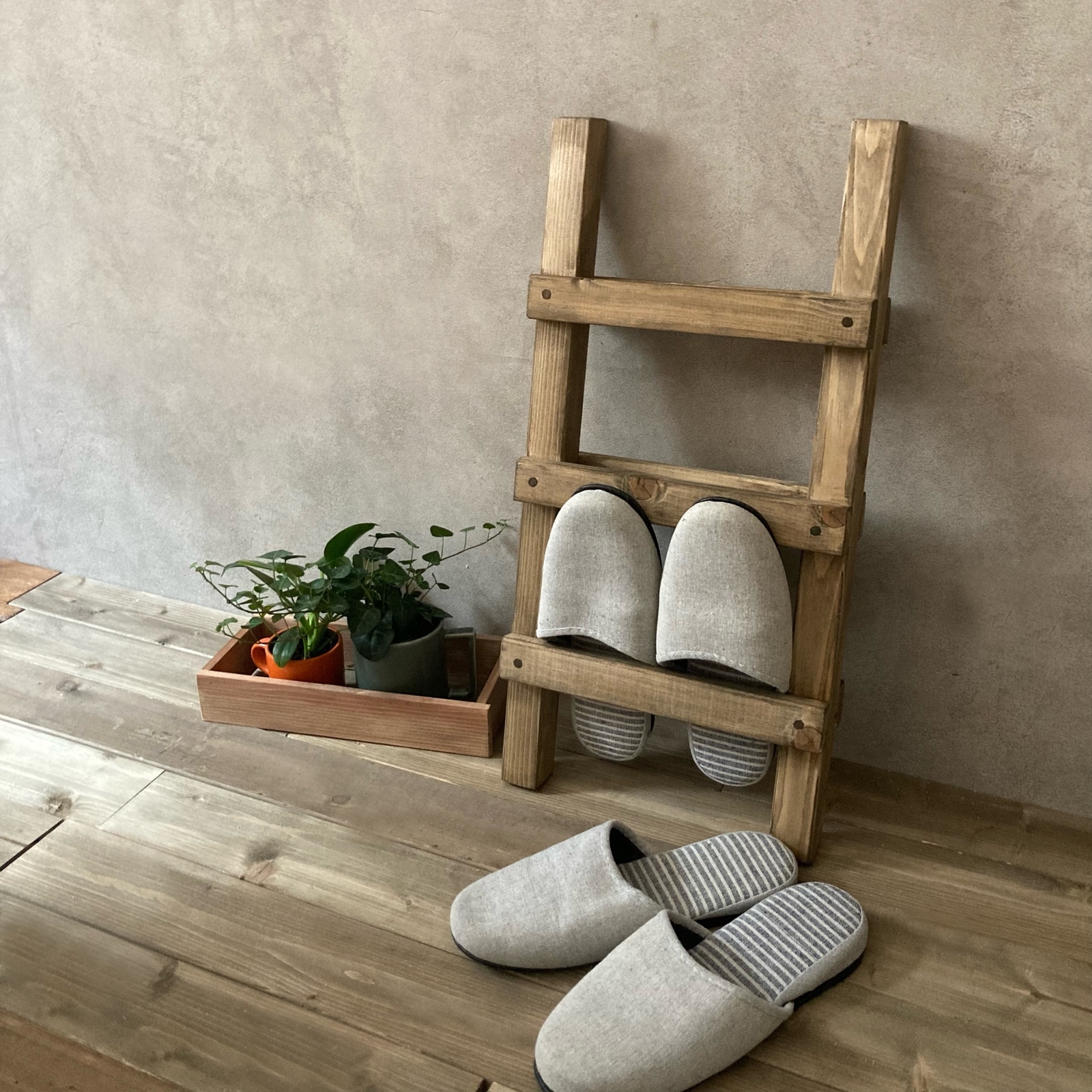 スリッパラック 梯子 シャビー アンティーク風 6足収納 レトロ 玄関