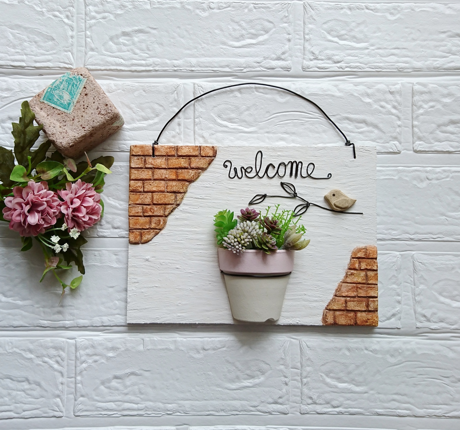 モルタルレンガの鉢付きガーデンプレート（S）＊漆喰風*壁掛けプレート