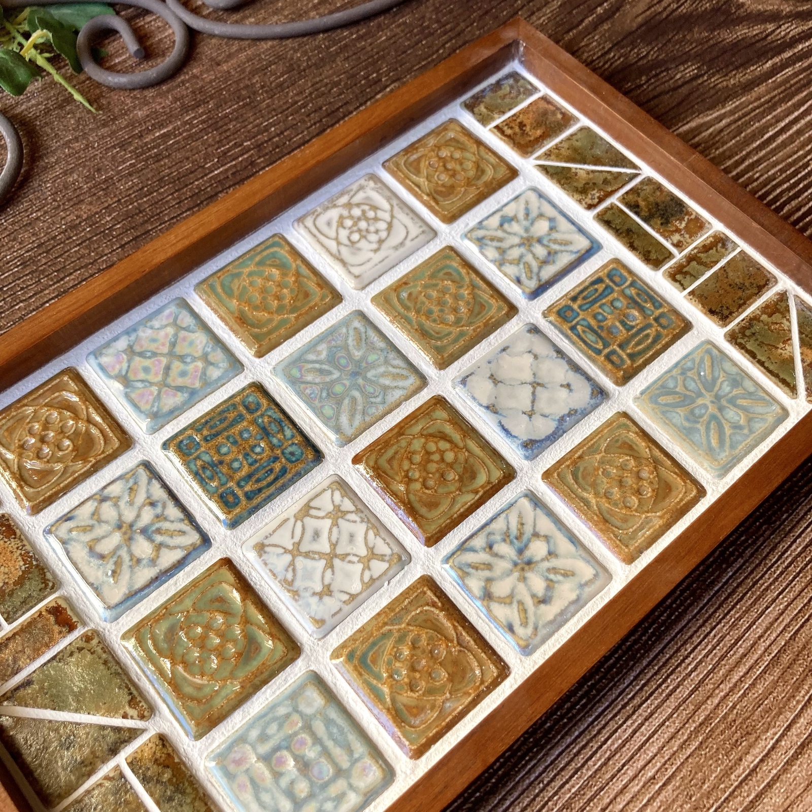 再販9】彫刻柄＆アンティーク＊モザイクタイルトレー タイルトレイ