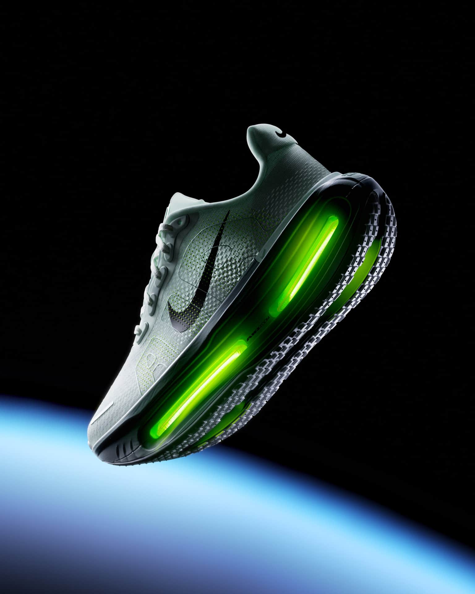 NIKE公式】ナイキ ボメロ プレミアム メンズ ロードランニングシューズ