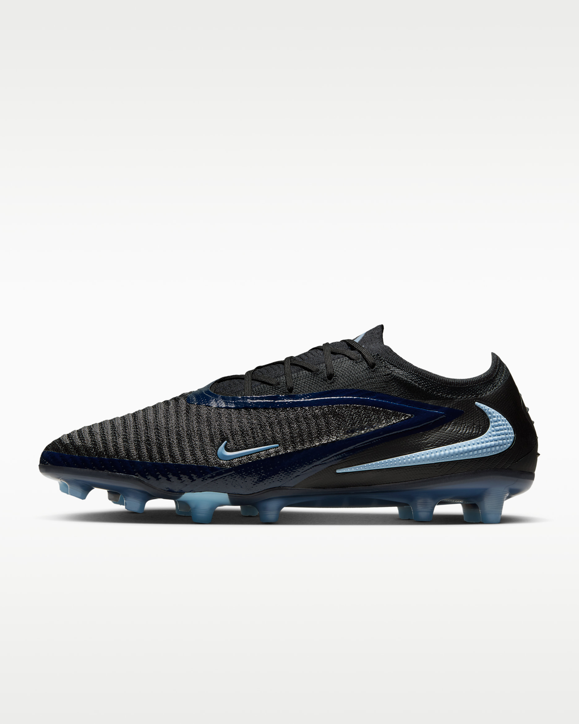 Nike Phantom 6 Low Elite Artificial-Grass Football Boot. Nike CA