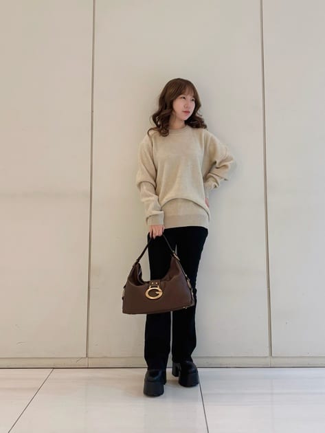 JOHNATHAN Cn Vanise Sweater ニット セーター | GUESS(ゲス) JAPAN