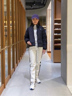 ウィメンズ ウォームアップ ダウンジャケット