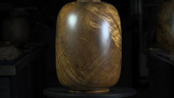 屋久杉壺（花台つき） | （株）屋久杉工房ヤマダ