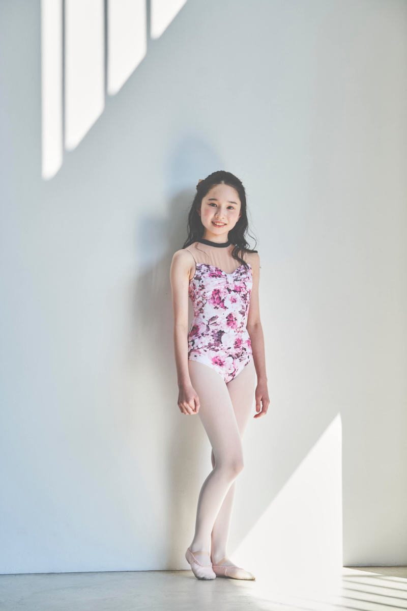 stina / type Y neck ribbon / fancy pink / girl