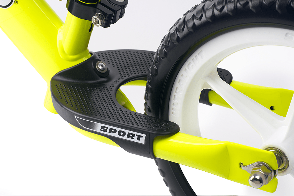 ストライダー×ムラサキスポーツ】ムラサキスポーツ限定カラー「Neon