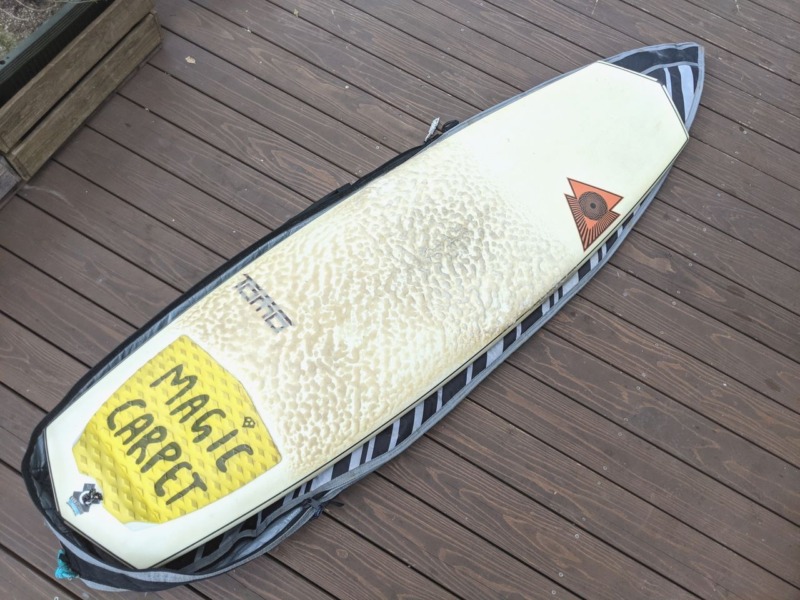 レビュー]安いけど大丈夫？SCELLのサーフボード ハードケースどうよ