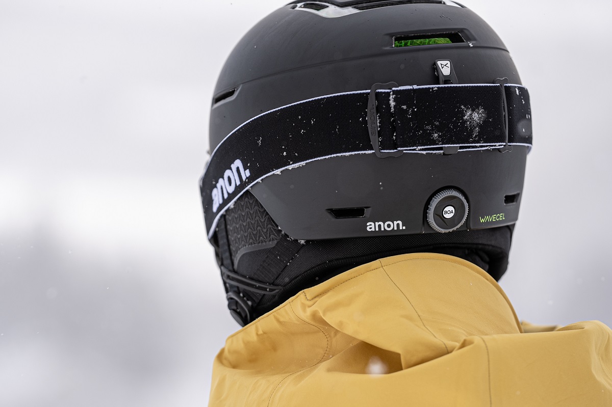 野沢温泉スキークラブが採用する「WaveCel」を搭載したAnonの