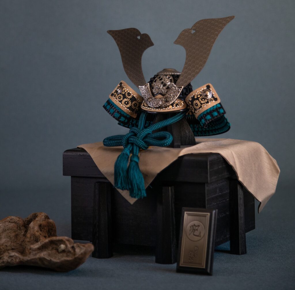 五月人形の兜飾り完全ガイド：歴史から選び方まで｜鈴甲子雄山の作品