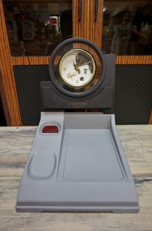 鹿野漆器 時計付き電話台 待ち受けオルゴール チャップリン SZ427