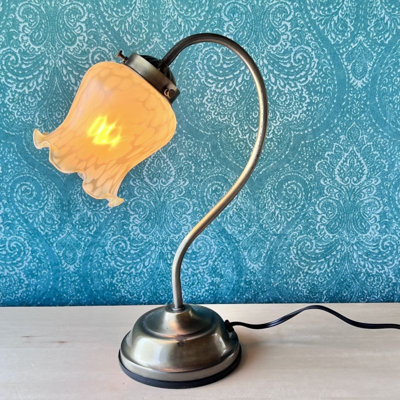 アマノ アンティークゴールド ガラスシェード 花の電気スタンド タッチ